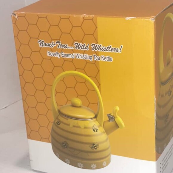 Tea Kettle Whistling for Stove Top Bee Hive Decor Enamel on Steel NEW IN BOX - Picture 6 of 6